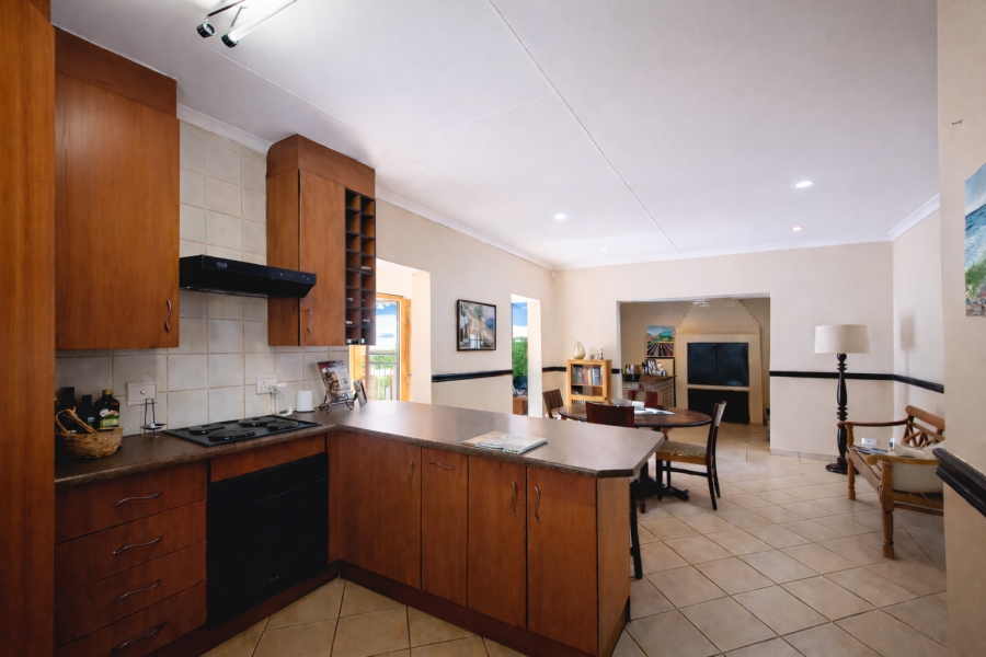 4 Bedroom Property for Sale in Safari Gardens North West